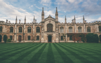universiteter